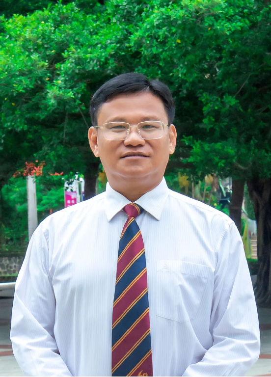 海口实验中学高中部_海口实验中学校长王千学_海口实验中学党委书记甘方波